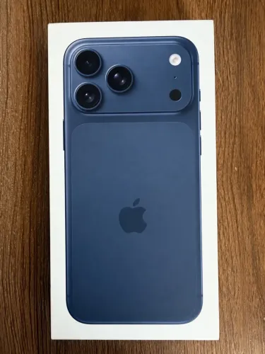 iPhone 17 Pro Max 256 gb Azul LACRADO NA CAIXA