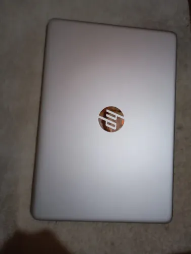 Notebook HP 14 - Intel 14 - Prata SSD e Tela HD