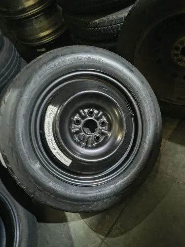 Roda estepe aro 17 5x114 Toyota RAV4 pneu 165/80R17