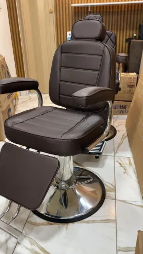 CADEIRA DE SALÃO DE BELEZA/BARBEARIA.