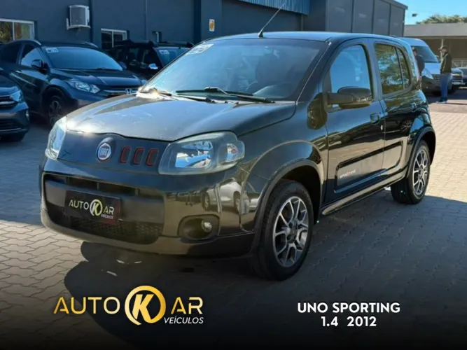 Fiat Uno Sporting 1.4 EVO Fire Flex 8V 4P 2012