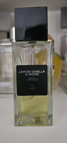 Perfume in the box lemon vanilla & wood