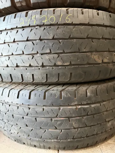 Pneus 245/70/16 marca continental
