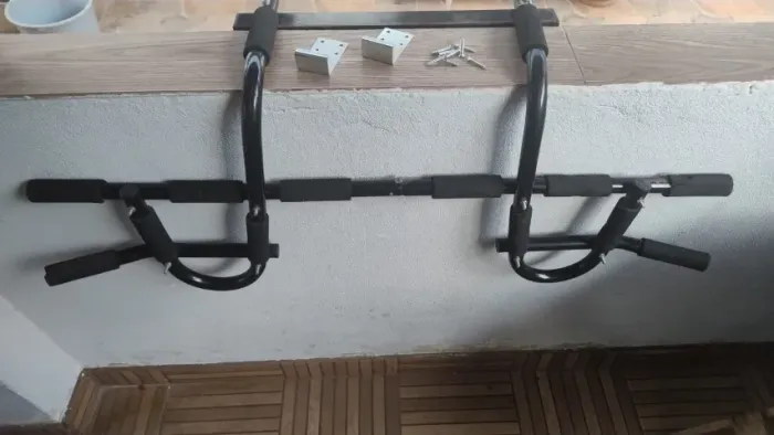 Barra de Porta Multifuncional Reforçada - 5 Posições de Pegada