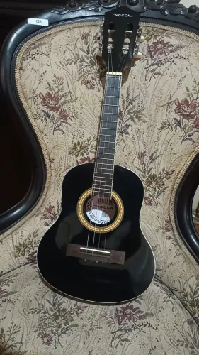 Cavaquinho Vogga vcc 600 seminovo