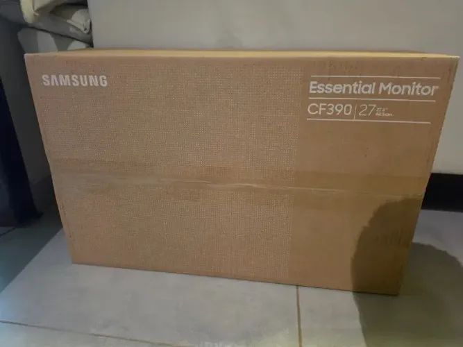 Monitor Curvo Samsung 27" FHD, HDMI, VGA, Freesync, CF390