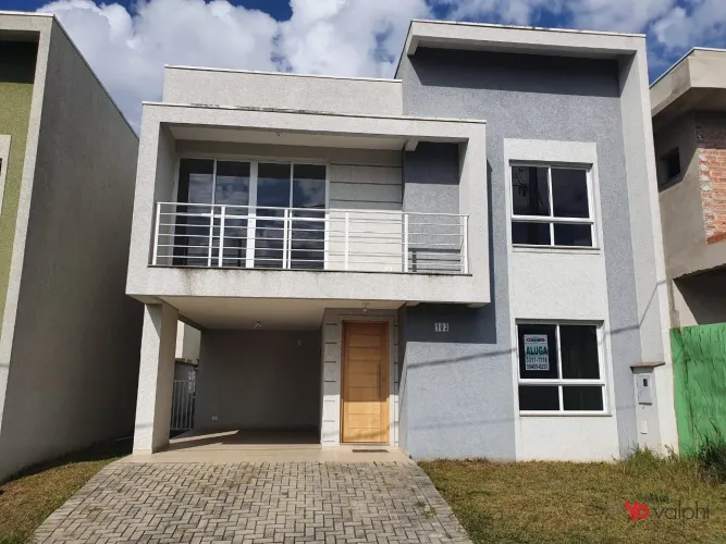 Sobrado de 03 quartos à venda no Umbará