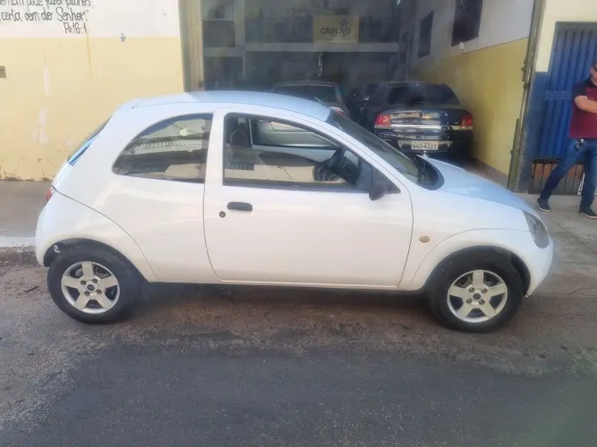 Ford KA GL Image 1.0i/ 1.0i Zetec Rocam 2000