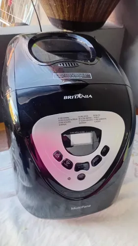 Estou vendendo minha máquina de fazer pão da Britânia esta nova