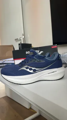 Tenis Saucony Triumph 21 - Excelente - usado 2 vezes na academia