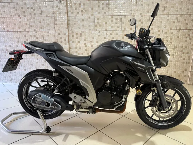 Vende-se fz23 ano 2023