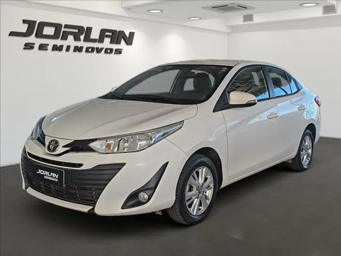 Toyota Yaris XL Sedan 1.5 Flex 16V 4P Mec. 2019