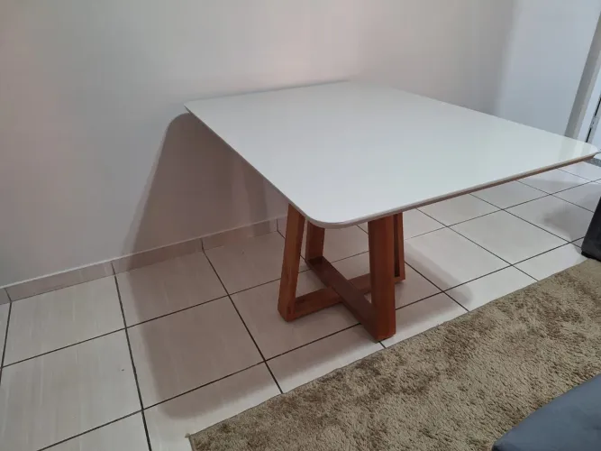 Mesa de 4 lugares