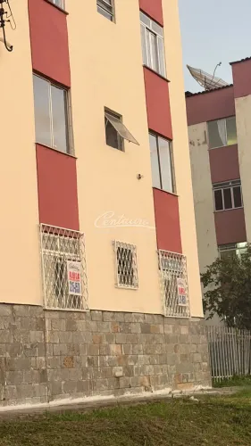 Oportunidade de 2 quartos TERREO com garagem no Santa Terezinha
