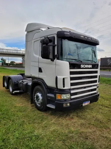 SCANIA R124 400 6X2 TRUCADA 2003 / 2003 BRANCO BOMBA E BICO MANUAL