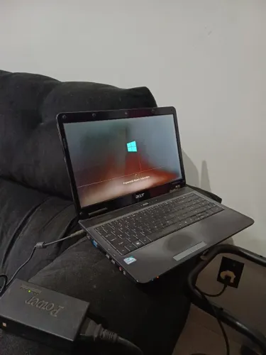 Notebook Acer usado com defeito