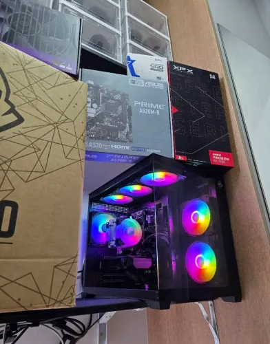Pc Gamer Ryzen 5 5500/ Rx 7600 8GB/ 512GB SSD / 16GB RAM (TUDO NOVO)