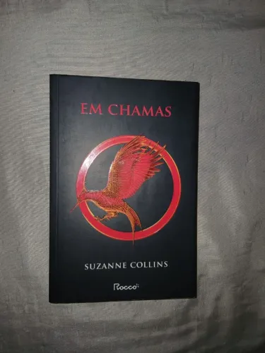 Jogos Vorazes: Em chamas - Livro usado