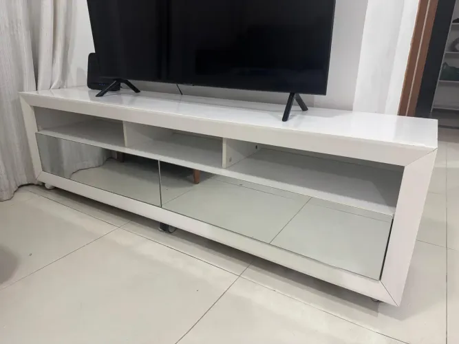 Rack Branco espelhado