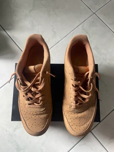 NIKE Court Vision Low 