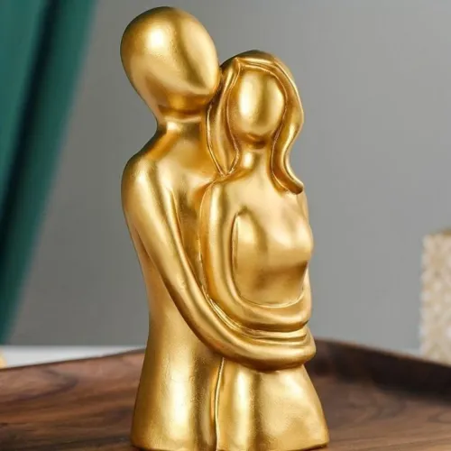 Estátua Casal Abraçado 21cm - Decoração Moderna
