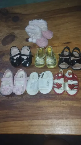 Lote calçados bebê menina 