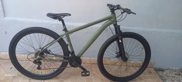 Bicicleta aro 29 semi nova