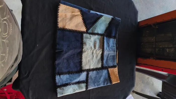 Saia Zara Patchwork Azul - Couro Legítimo 