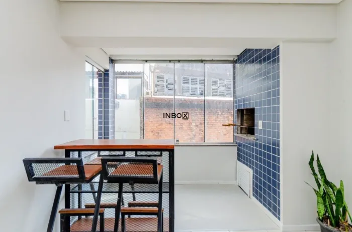 Apartamento de 2 dormitórios no Auxiliadora, com 70 m² privativos