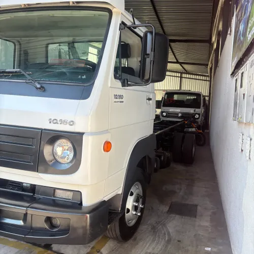 Vw10160 ano 2014 quilometragem baixa
