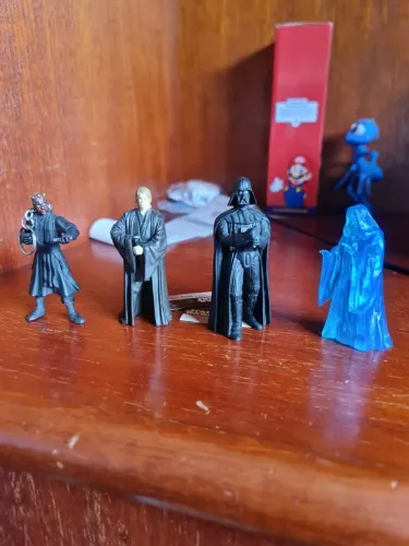 Coleção Actio figures e chaveiros Start Wars - The clone Wars - 4 Peças!
