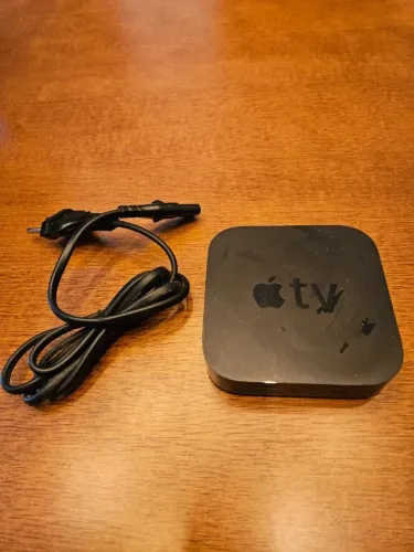 Apple TV de 2ª Geração + Cabo HDMI - Seminovo Impecável!