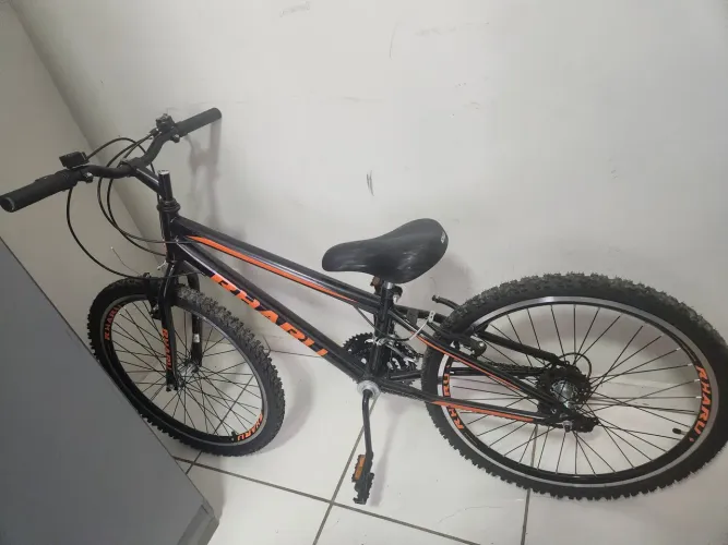 Bicicleta semi nova aro 26