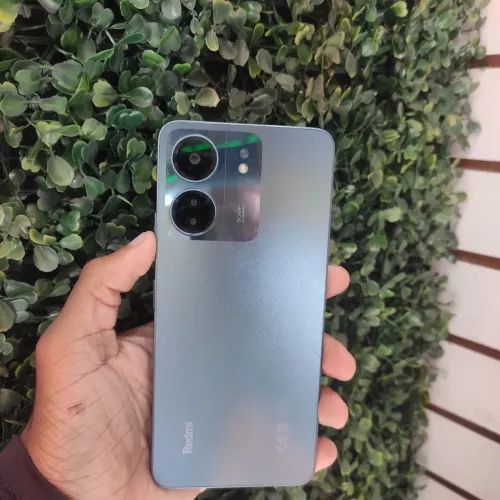 Aparelho semi-novo xiaomi 13c