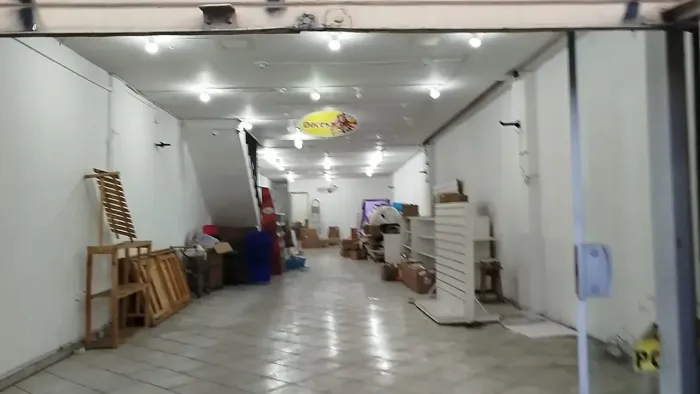 Alugo ótima loja no Centro de Macaé Centro - Macaé - RJ