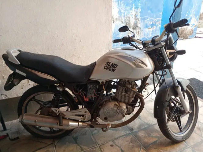 Suzuki Yes 125 2011 - Para peças ou restauração