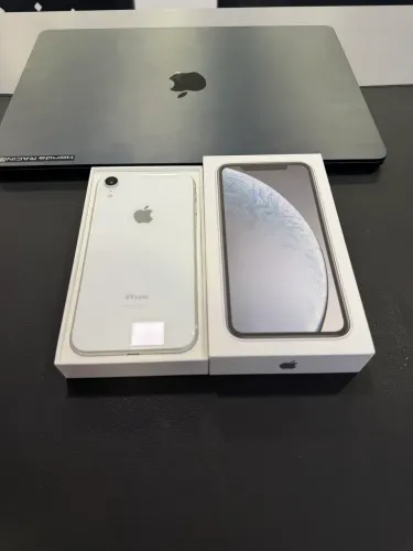 iPhone XR 64GB Branco