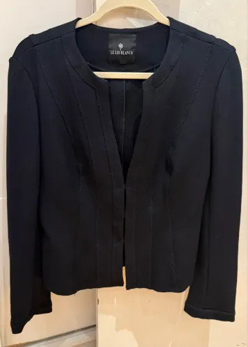 Blazer Casaco Le Lis Blanc Preto Malha Encorpada