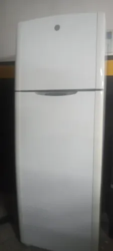 Geladeira GE Cycle Defrost 470L Retirada no Local. Pagamento no ato da retirada.