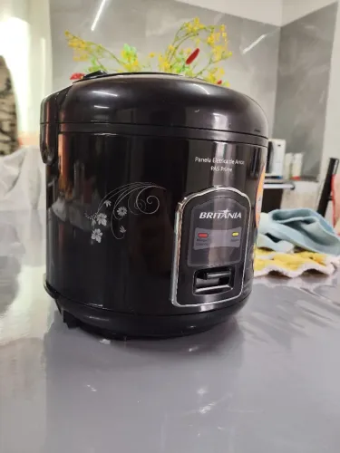 Panela de arroz Britânia PA5 Prime