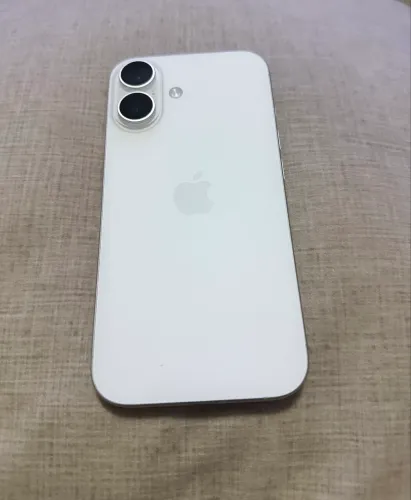 iPhone 16