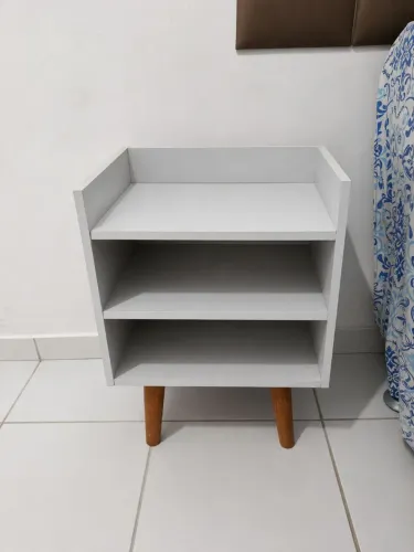 Mesinha de cabeceira