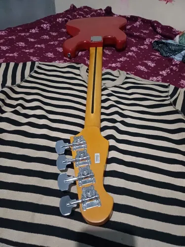 Jazz bass erton..top
