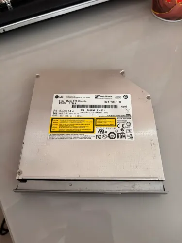 Leitor de CD e DVD para notebook positivo