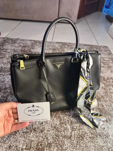 Bolsa Prada saffiano