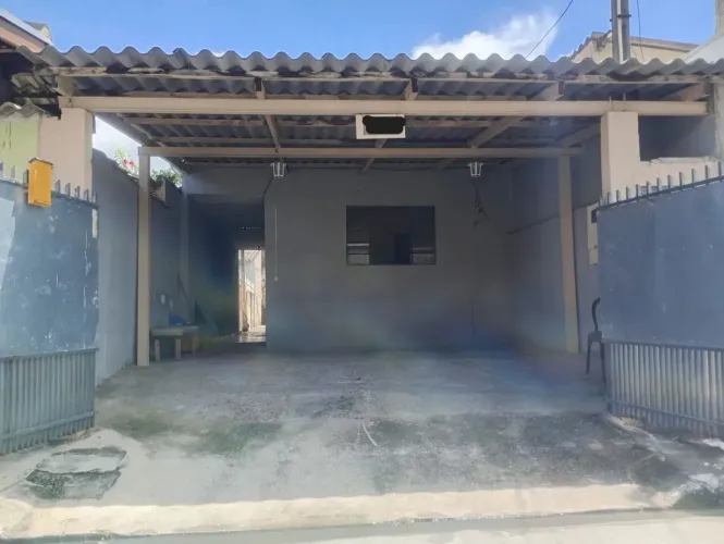CASA A VENDA COM 2 QUARTOS E 71M² NO BAIRRO RESIDENCIAL MARICÁ EM PINDAMONHANGABA