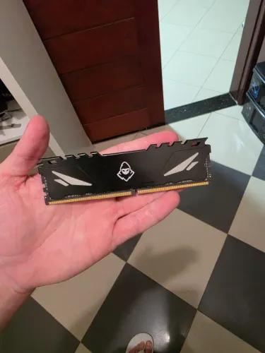 Memória RAM 8GB DDR4 3200MHz