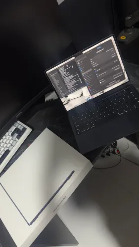 MACBOOK AIR M2 - 16 GB RAM/256GB