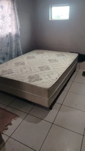CAMA BOX CASAL CONJUGADA ORTOPÉDICO ALPHA ESPUMA 138X188X52CM BEGE / BRANCO