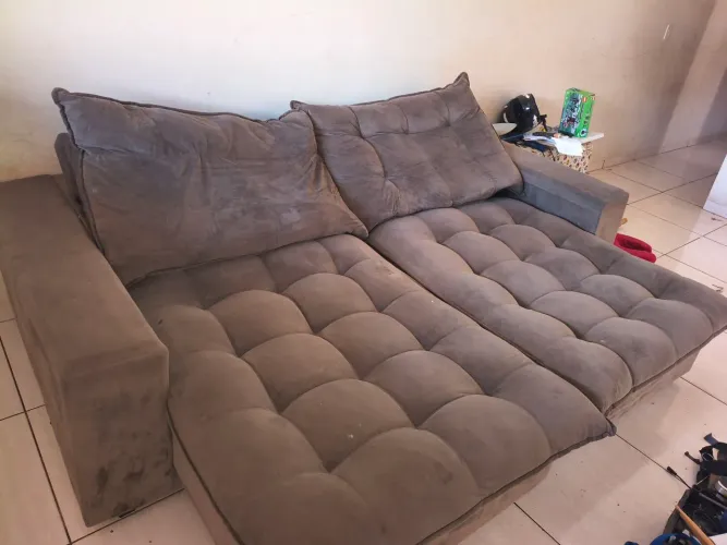 Sofá retrátil e reclinável 